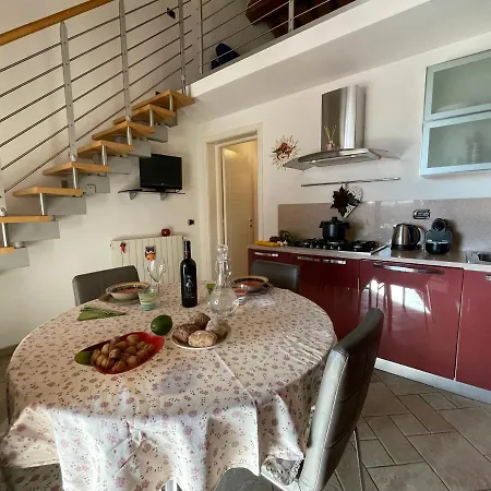 Σπίτι διακοπών Casa Rosmarino, Grill, Wi-fi By Toscanatour Riparbella
