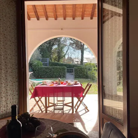Casa vacanze Casa Rosmarino, Grill, Wi-fi By Toscanatour